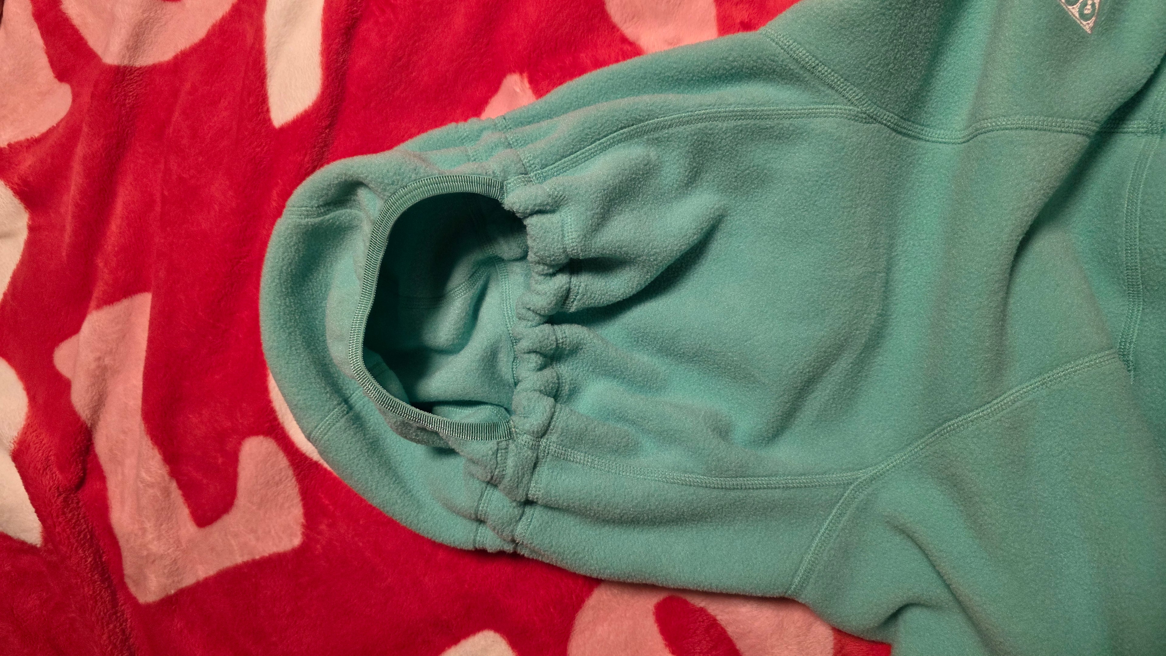 *Rare* Nike acg Fleece